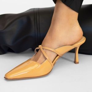 Senso Kara Leather Mules in Size 39